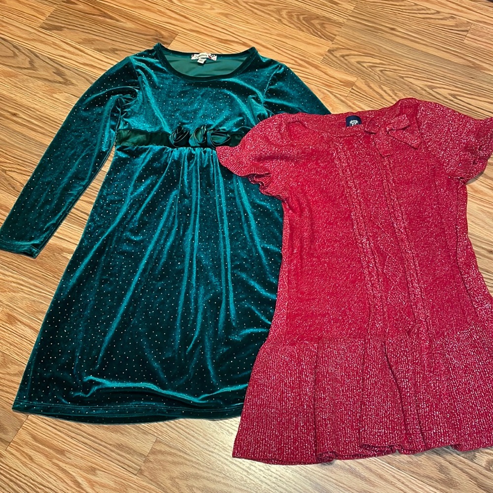 Girl’s Christmas Dress, Green velvet only, 12
